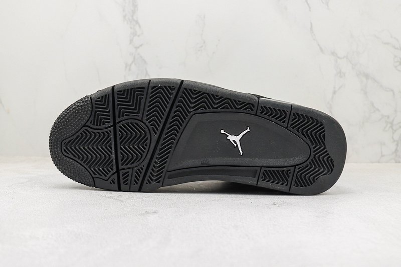 Air Jordan 4 Retro "Black Cat" фото № 8