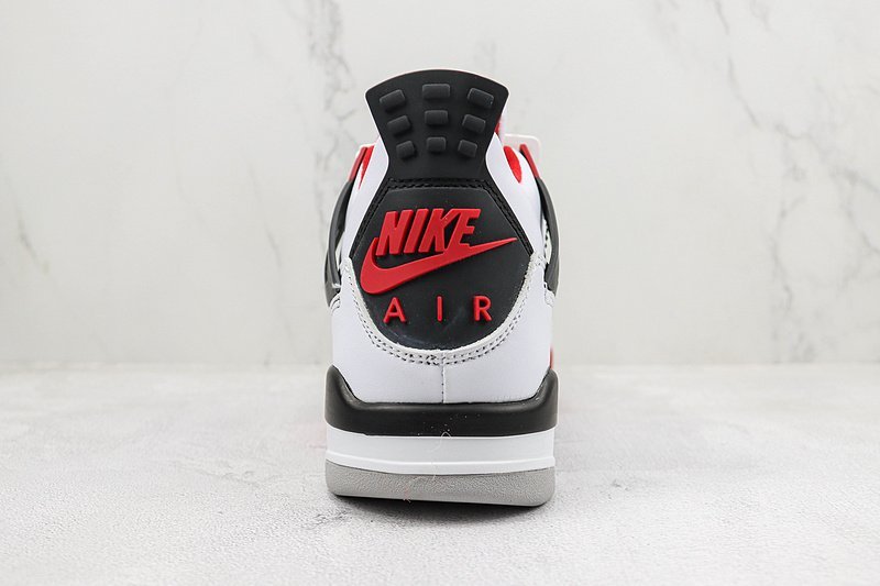 Air Jordan 4 "Fire Red" фото № 9