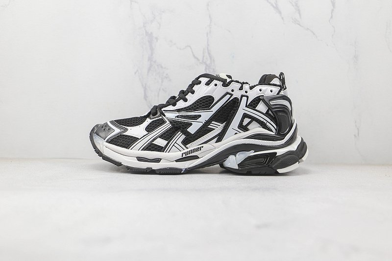 Balenciaga Runner "Black/White" фото № 2