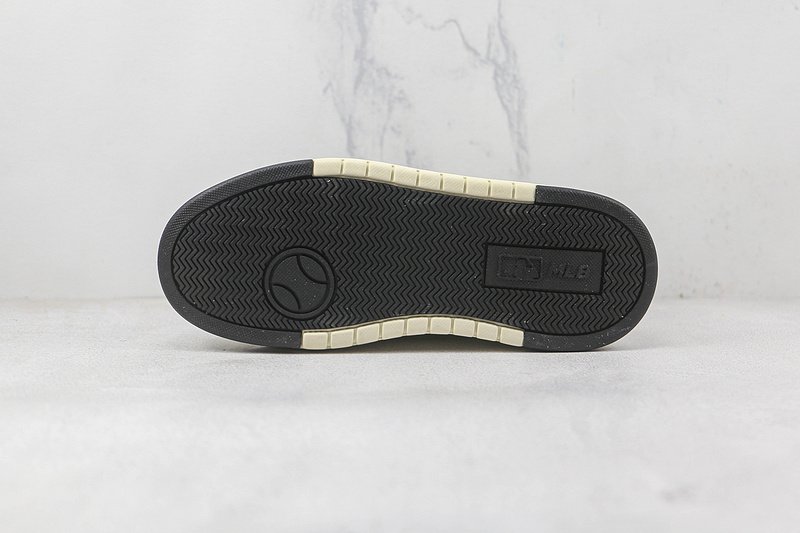New York Yankees x MLB Chunky Liner High "White/Black" фото № 8