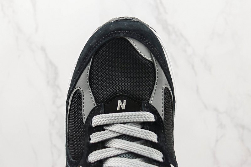 New Balance 2002R "Black/White" фото № 4