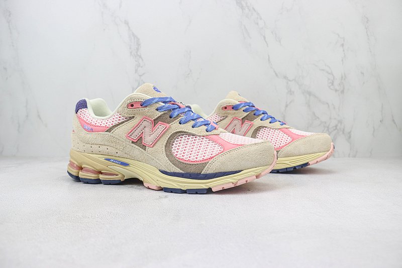 Hype DC x New Balance 2002R "Native Dynamics" фото № 6