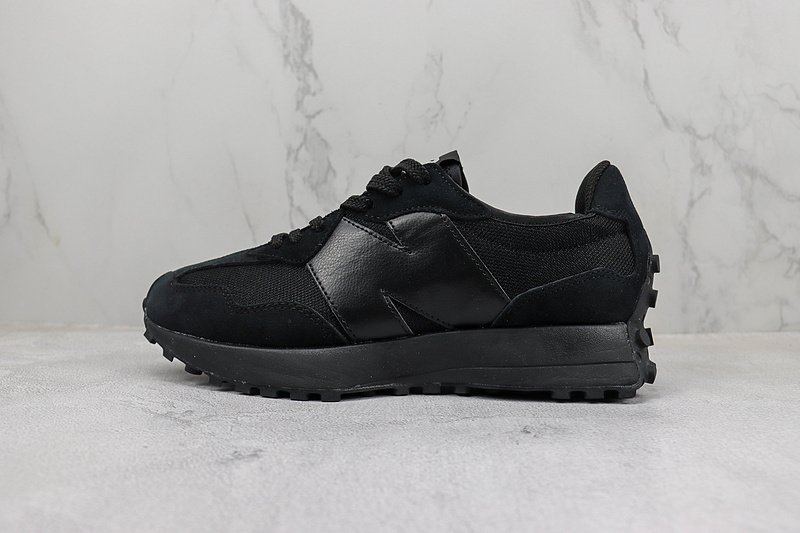 New Balance 327 “Triple Black” фото № 2