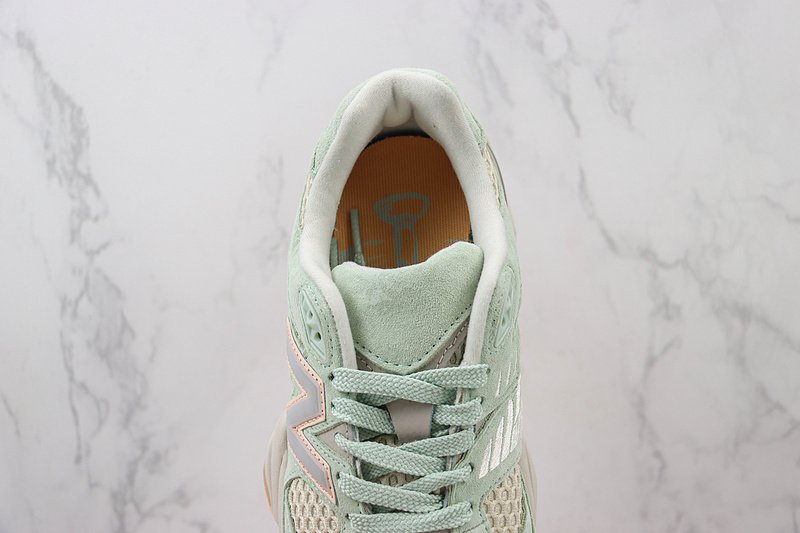 Whitaker Group x New Balance 9060 "Missing Pieces" фото № 5