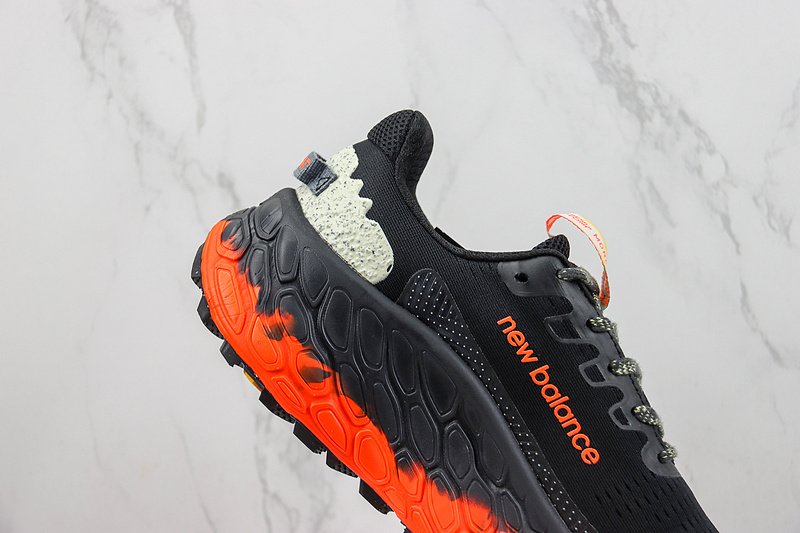 New Balance Fresh Foam X More Trail V3 "Black/Orange/White" фото № 3