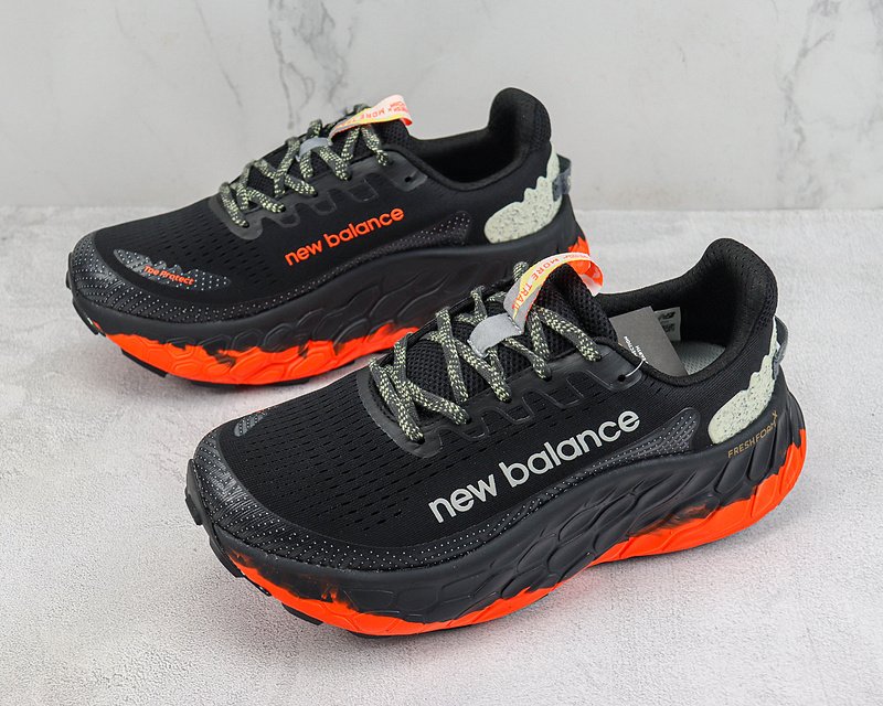 New Balance Fresh Foam X More Trail V3 "Black/Orange/White" фото № 5