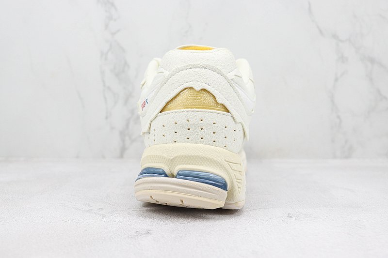 New Balance 2002R "Sea Salt/White" фото № 9