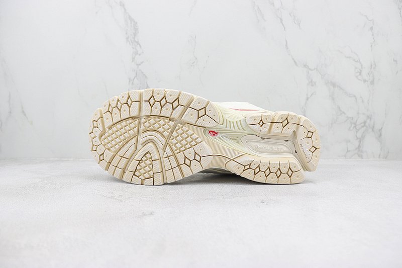 New Balance 2002R "Sea Salt/White" фото № 8