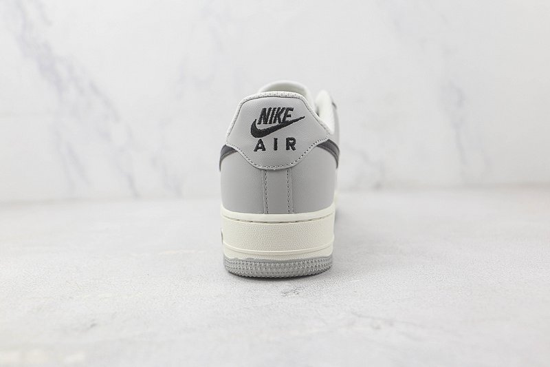 Nike Air Force 1 Low "Soot" фото № 9