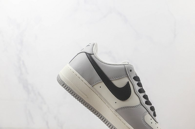 Nike Air Force 1 Low "Soot" фото № 3