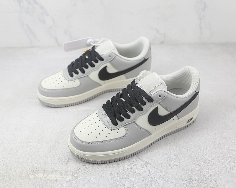 Nike Air Force 1 Low "Soot" фото № 5