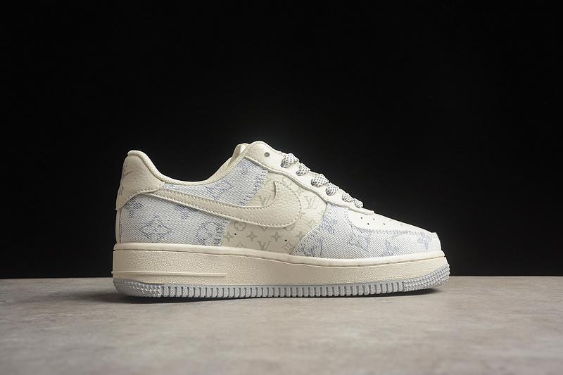 Louis Vuitton x Nike Air Force 1 "Silver Moon" фото № 5