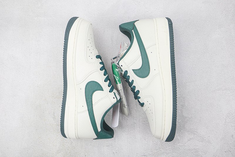 Nike Air Force 1 07 Low "Cream White/Dark Green" фото № 6