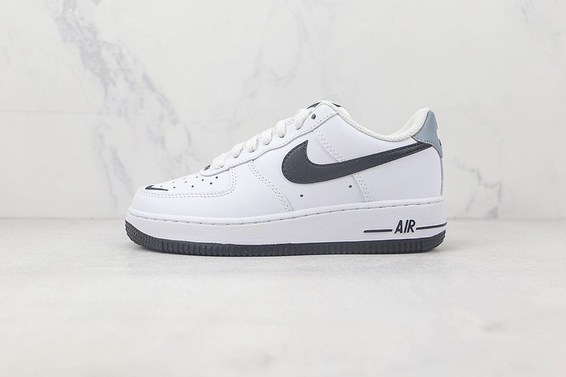 Nike Air Force 1 Low "White/Black/Mini Swoosh" фото № 2