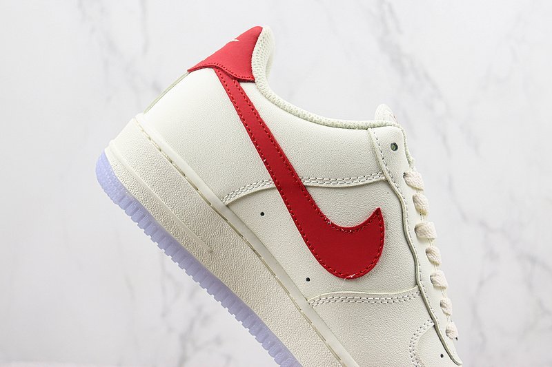 Louis Vuitton x Nike Air Force 1 Low "White/Red/Metallic Gold/Blue" фото № 3