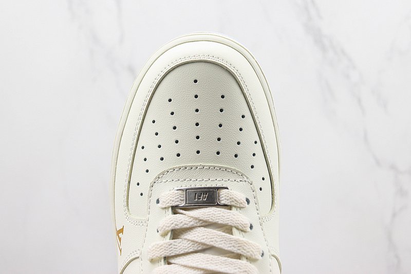 Louis Vuitton x Nike Air Force 1 Low "White/Red/Metallic Gold/Blue" фото № 4