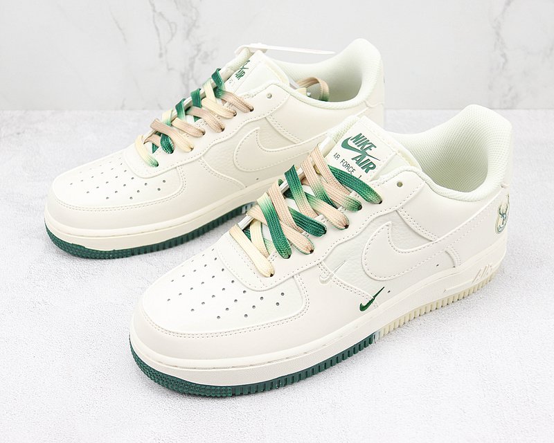 Milwaukee Bucks x Nike Air Force 1 Low "White Champaigne/George Green" фото № 5