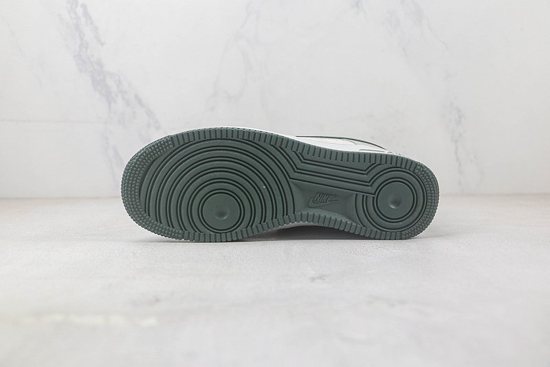 AKIRA x Nike Air Force 1 Low "Suede Grey/Green" фото № 8