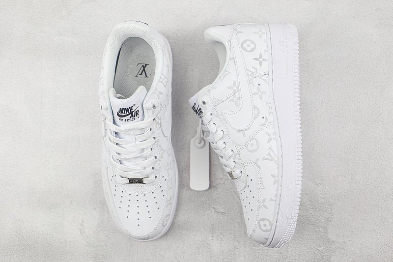 Louis Vuitton x Nike Air Force 1 Low "White/Grey" фото № 6