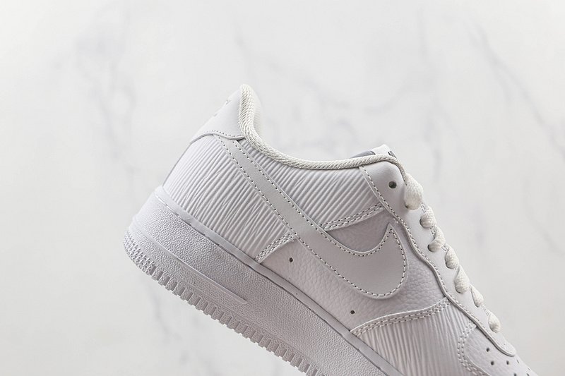 Nike Air Force 1 Low "White Relief" фото № 3