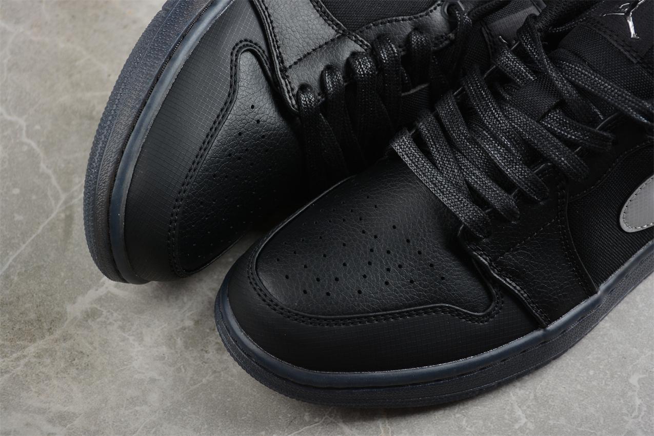 Nike Air Jordan 1 Low "Black" фото № 7