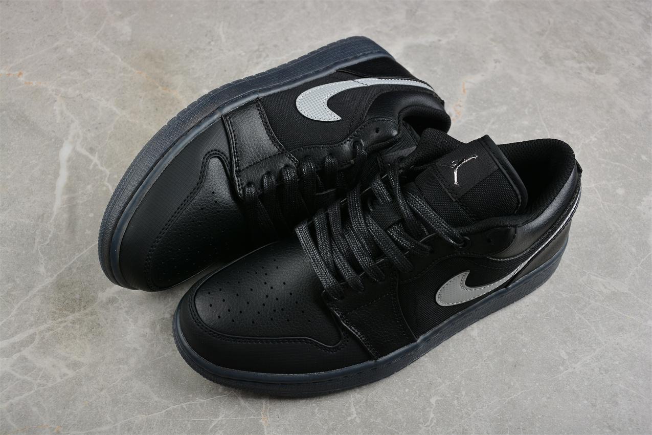 Nike Air Jordan 1 Low "Black" фото № 6