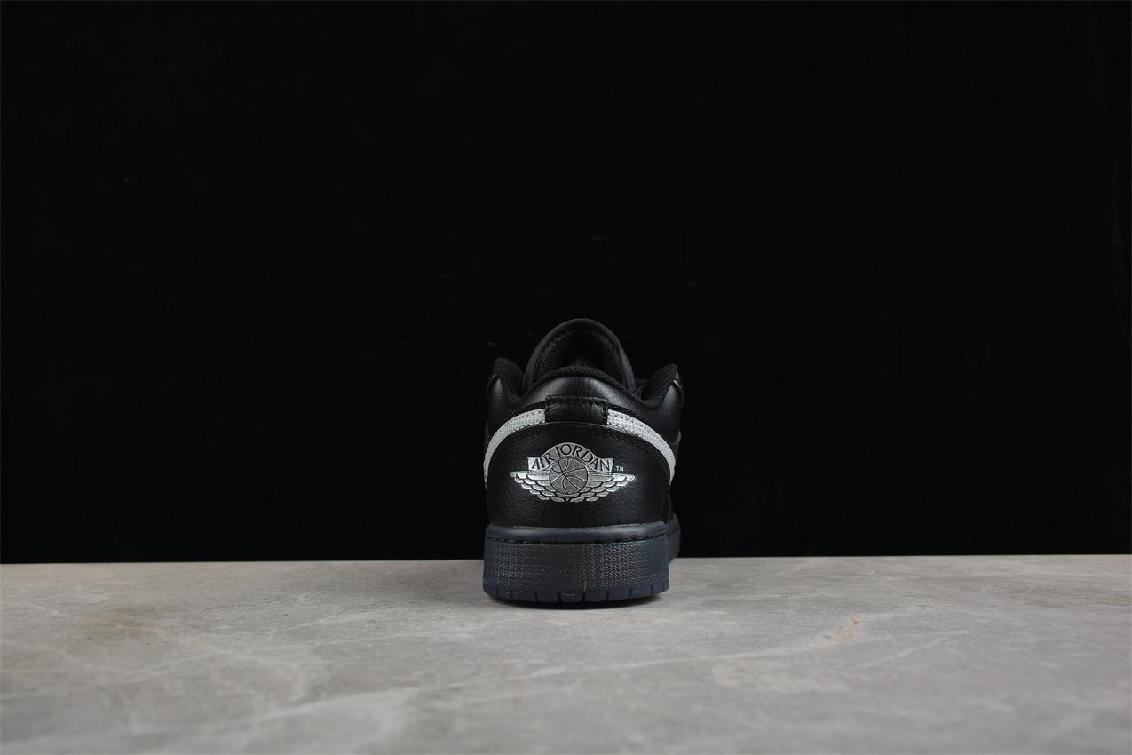 Nike Air Jordan 1 Low "Black" фото № 5