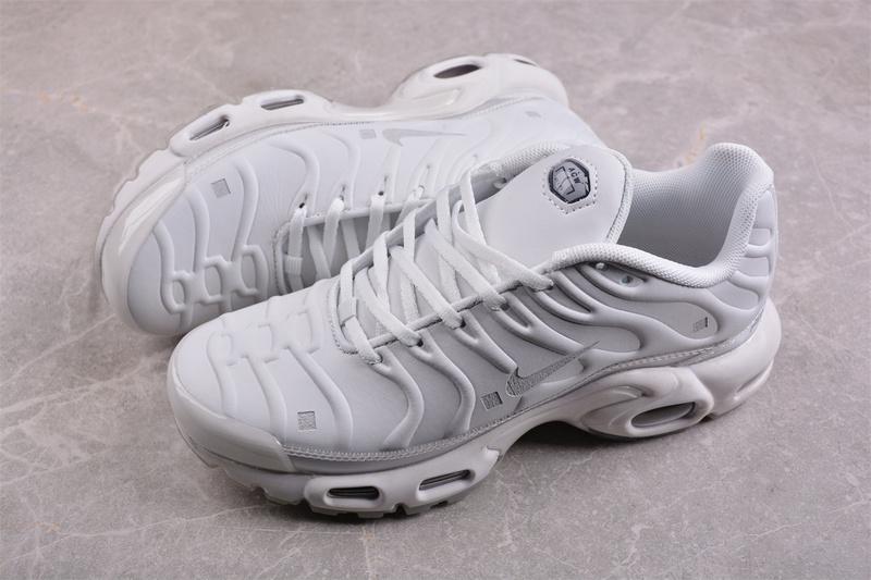 A-Cold-Wall* x Nike Air Max Plus "Platinum Tint" фото № 6
