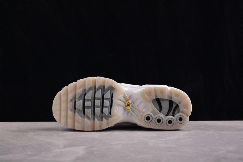 A-Cold-Wall* x Nike Air Max Plus "Platinum Tint" фото № 4