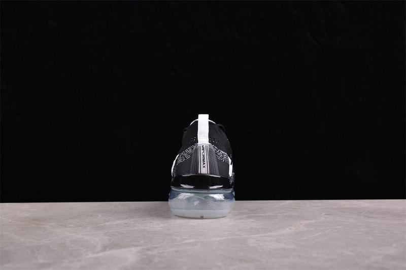 Nike Air VaporMax 2023 Flyknit "Black Blue Tint" фото № 5