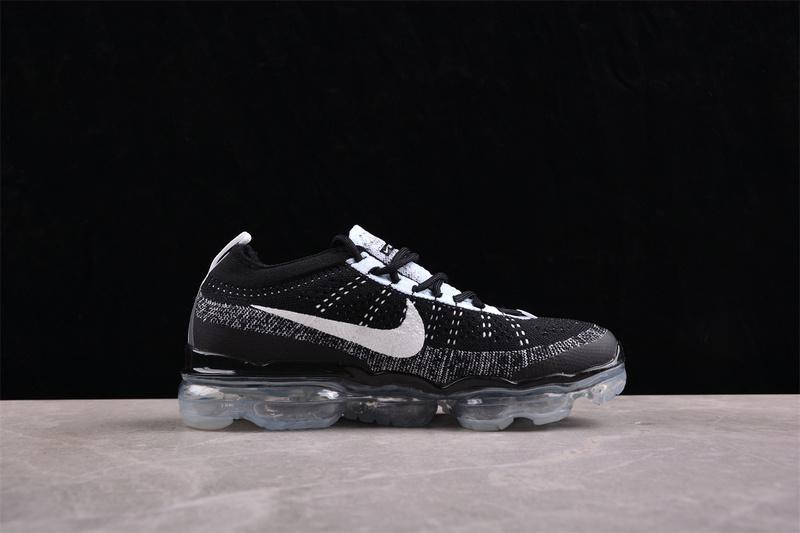 Nike Air VaporMax 2023 Flyknit "Black Blue Tint" фото № 2