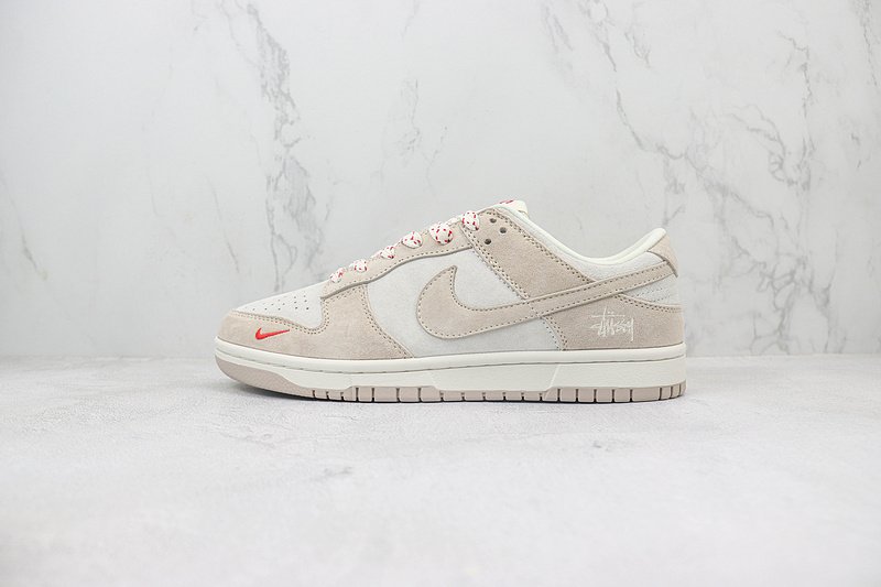 Stussy x Nike Dunk Low "Light Bone/Light Grey" фото № 2