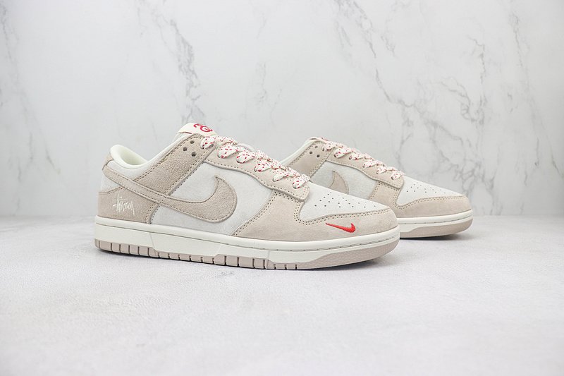 Stussy x Nike Dunk Low "Light Bone/Light Grey" фото № 6