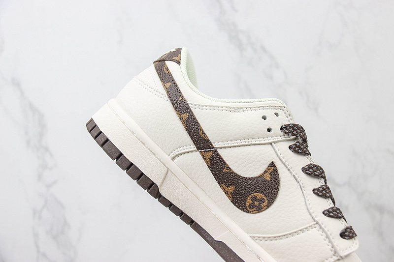 Louis Vuitton x Nike Dunk Low "Cedar Brown/Cream White/Monogram Swoosh" фото № 3