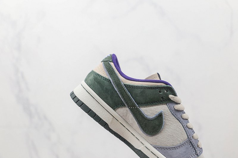 Otomo Katsuhiro x Nike SB Dunk Low "Blue Greenly" фото № 4