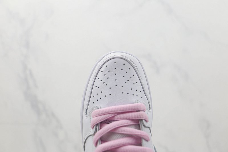 Nike Dunk Low "Be True" фото № 3