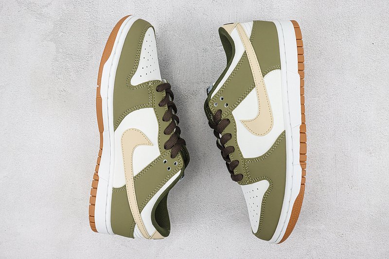 Otomo Katsuhiro x Nike SB Dunk Low "Olive Green" фото № 7