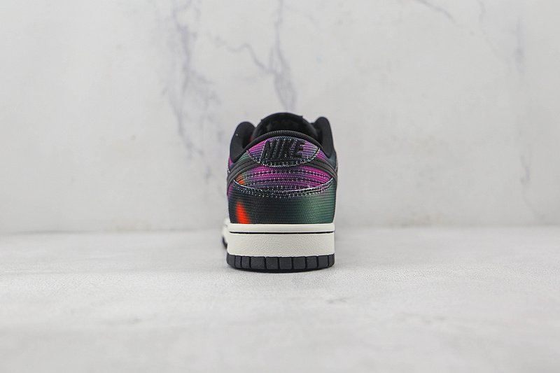 Nike Dunk Low "Graffiti" фото № 8