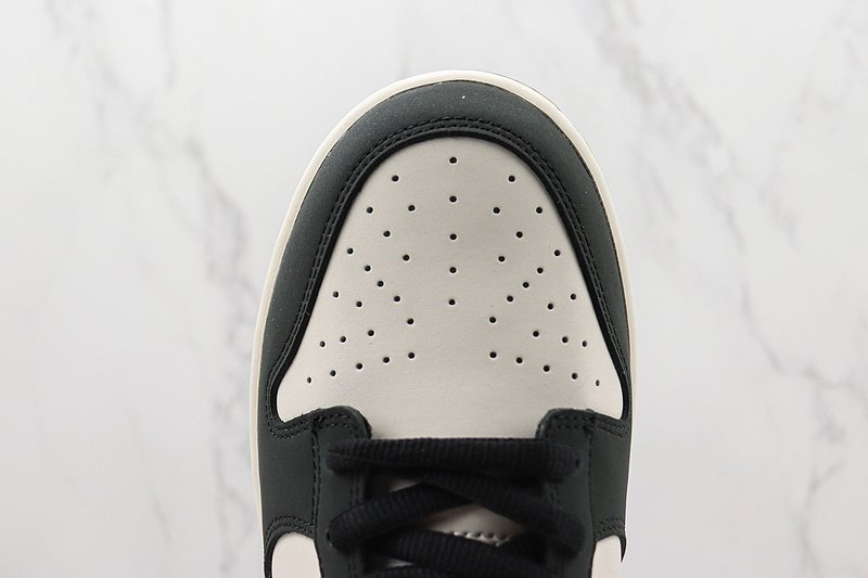 Otomo Katsuhiro x Nike SB Dunk Low "Steamboy OST/Black/White" фото № 3