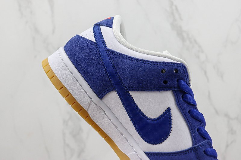 Nike SB Dunk Low "Los Angeles Dodgers" фото № 4