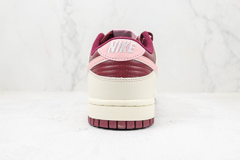 Nike Dunk Low PRM "Valentines Day" фото № 8