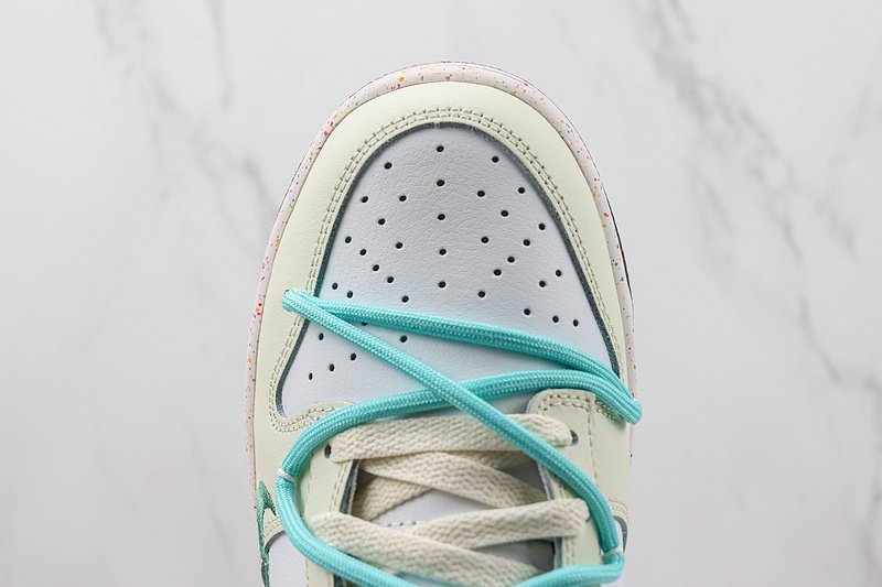 Nike SB Dunk Low "Sea Crystal" фото № 4