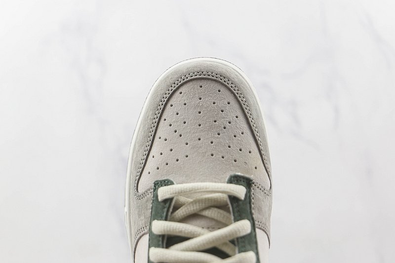 Otomo Katsuhiro x Nike SB Dunk Low "Steamboy OST/Cement Gray" фото № 4