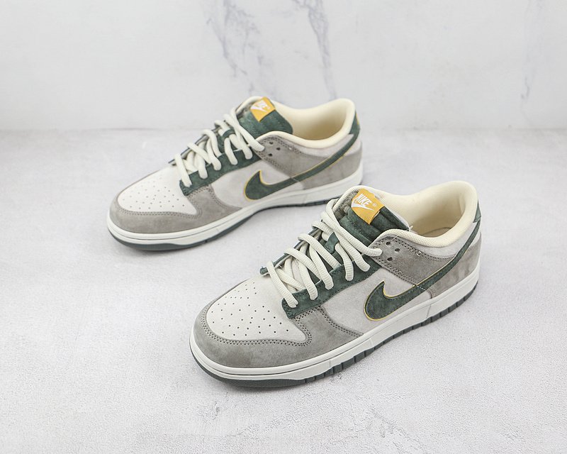 Otomo Katsuhiro x Nike SB Dunk Low "Steamboy OST/Cement Gray" фото № 5