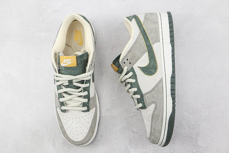 Otomo Katsuhiro x Nike SB Dunk Low "Steamboy OST/Cement Gray" фото № 7