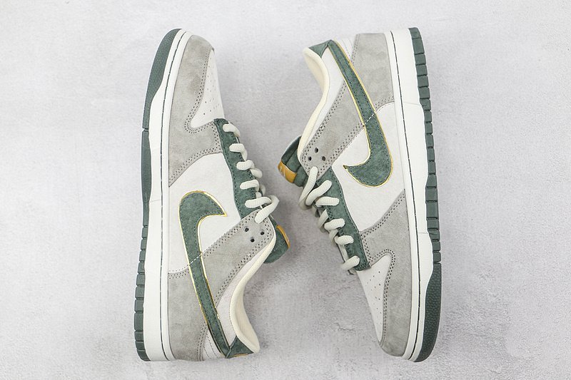 Otomo Katsuhiro x Nike SB Dunk Low "Steamboy OST/Cement Gray" фото № 6