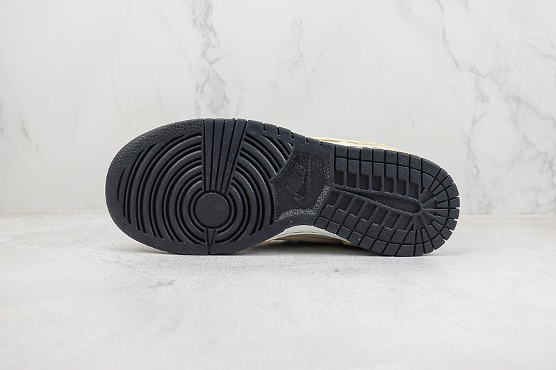 Otomo Katsuhiro x Nike SB Dunk Low "Washed Denim/Green/Black" фото № 8