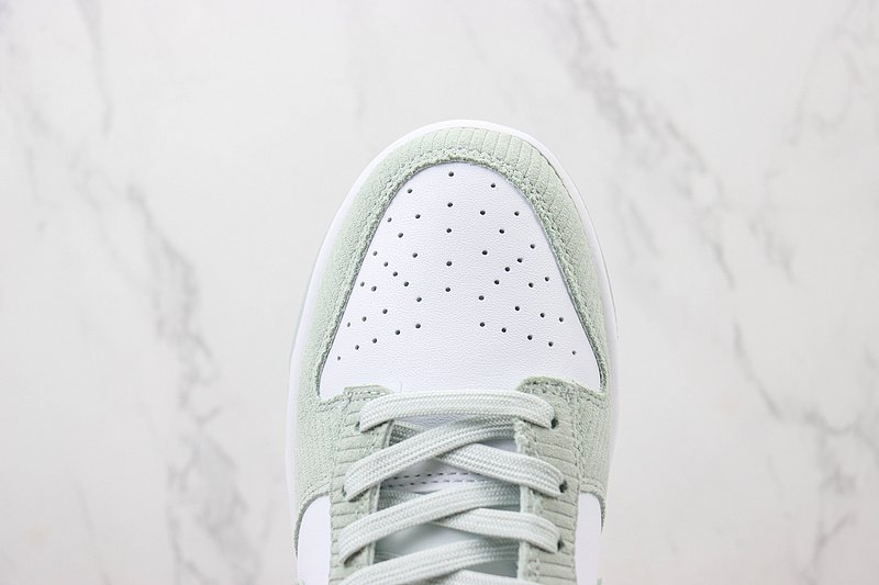 Nike Dunk Low "Grey Corduroy" фото № 4