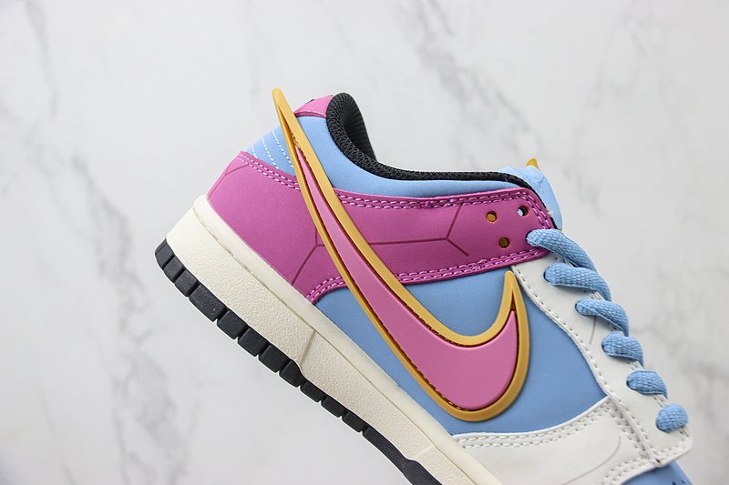 Saint Seiya x Nike Dunk Low "White/Blue/Crimson" фото № 3