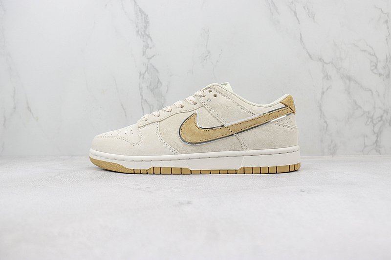 Nike Dunk Low "Pearl White/Beige/Silver Swoosh" фото № 2